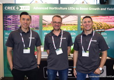 Cree LED team. Jin Hu uit de Verenigde Staten, Kai Klimkiewisz uit Duitsland and Diego de Naron van Italië. Het geeft gelijk weer hoe international dit bedrijf werkzaam is.